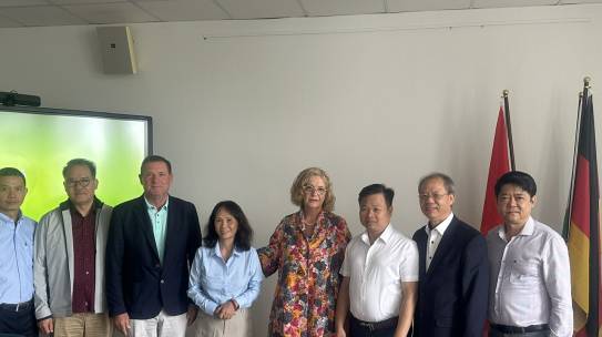 Nhật ký chuyến công tác của lãnh đạo Viện Khoa học và Giáo dục Đông Nam Á tại CHLB Đức (ngày 5)